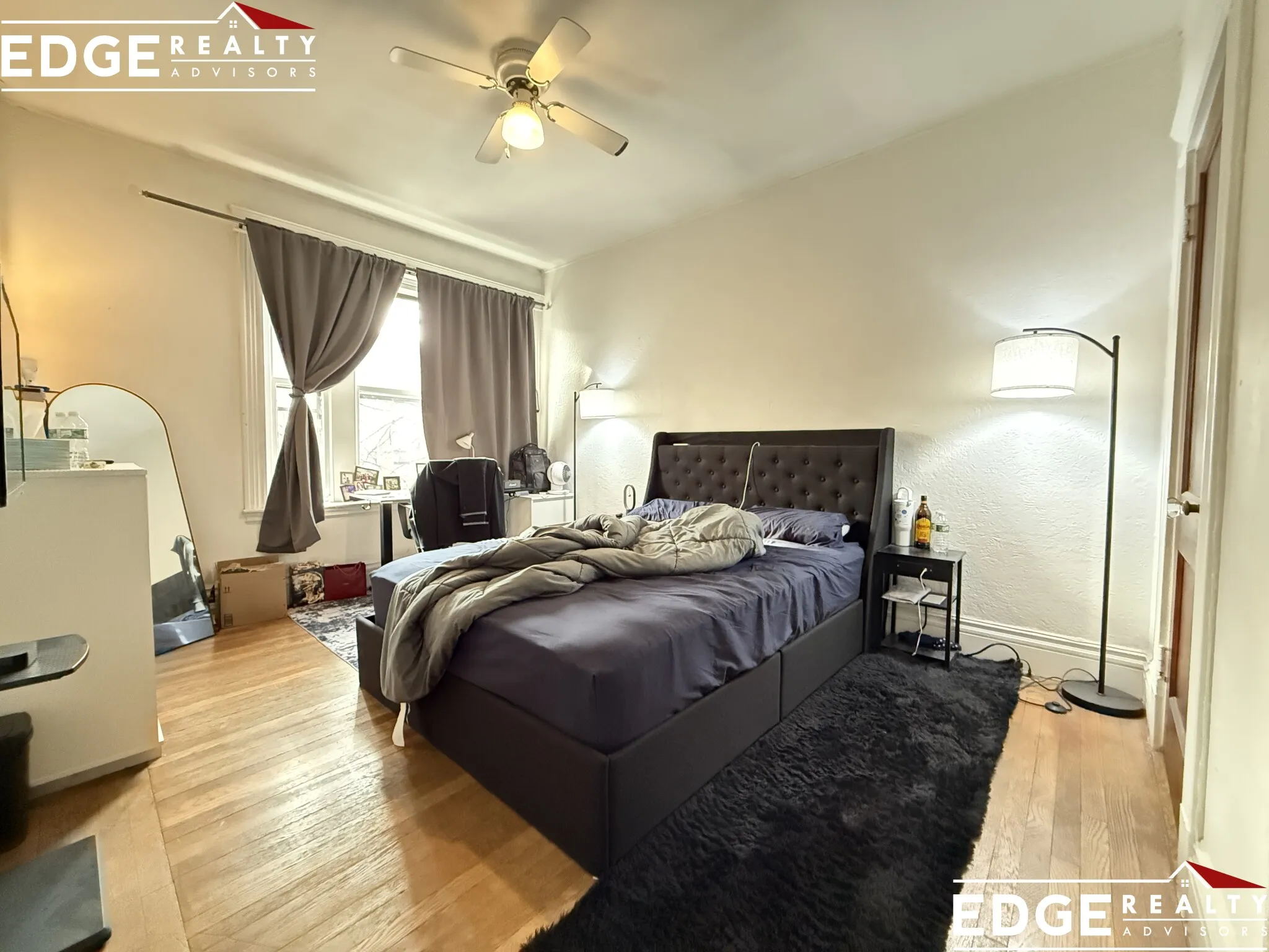 5 bed, 1.5 bath apartment for rent at 12 Euston St Unit 2, Brookline — photo 5 of 10