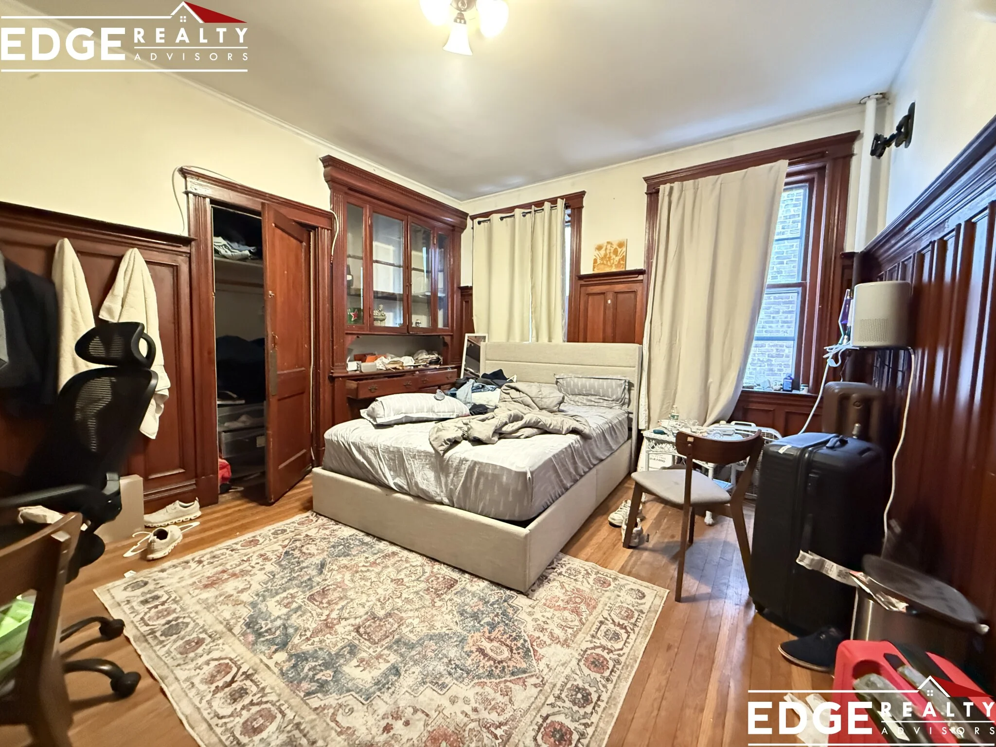 5 bed, 1.5 bath apartment for rent at 12 Euston St Unit 2, Brookline — photo 7 of 10
