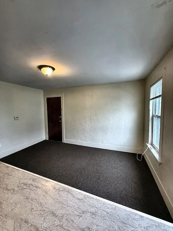 3 bed, 1 bath apartment for rent at 12 Exchange Ct Unit 2, Waltham — photo 5 of 12