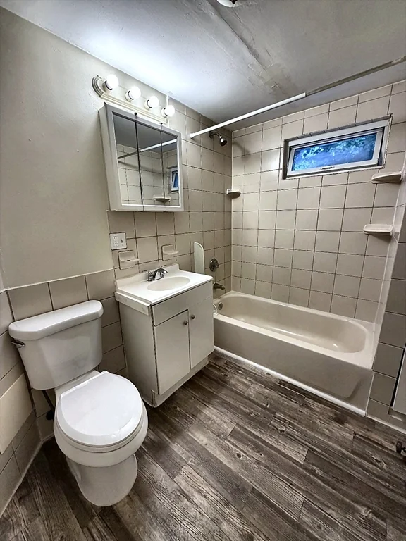 3 bed, 1 bath apartment for rent at 12 Exchange Ct Unit 2, Waltham — photo 6 of 12