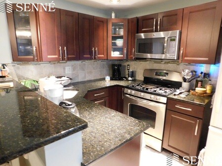 3 bed, 2.5 bath apartment for rent at 12 Fisk Ave Unit 0, Magoun Square — photo 4 of 10