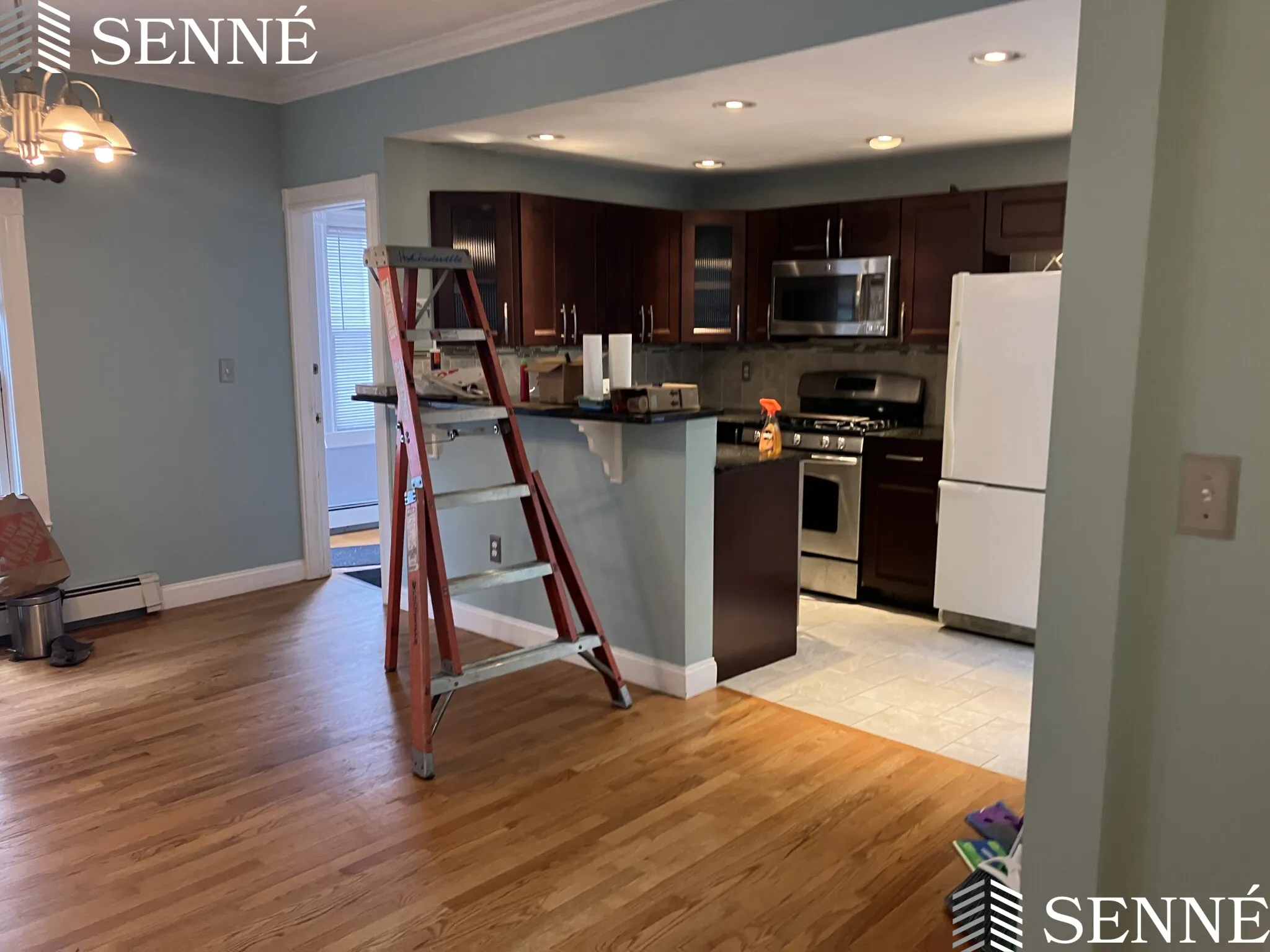 3 bed, 2.5 bath apartment for rent at 12 Fisk Ave Unit 1, Magoun Square — photo 4 of 19