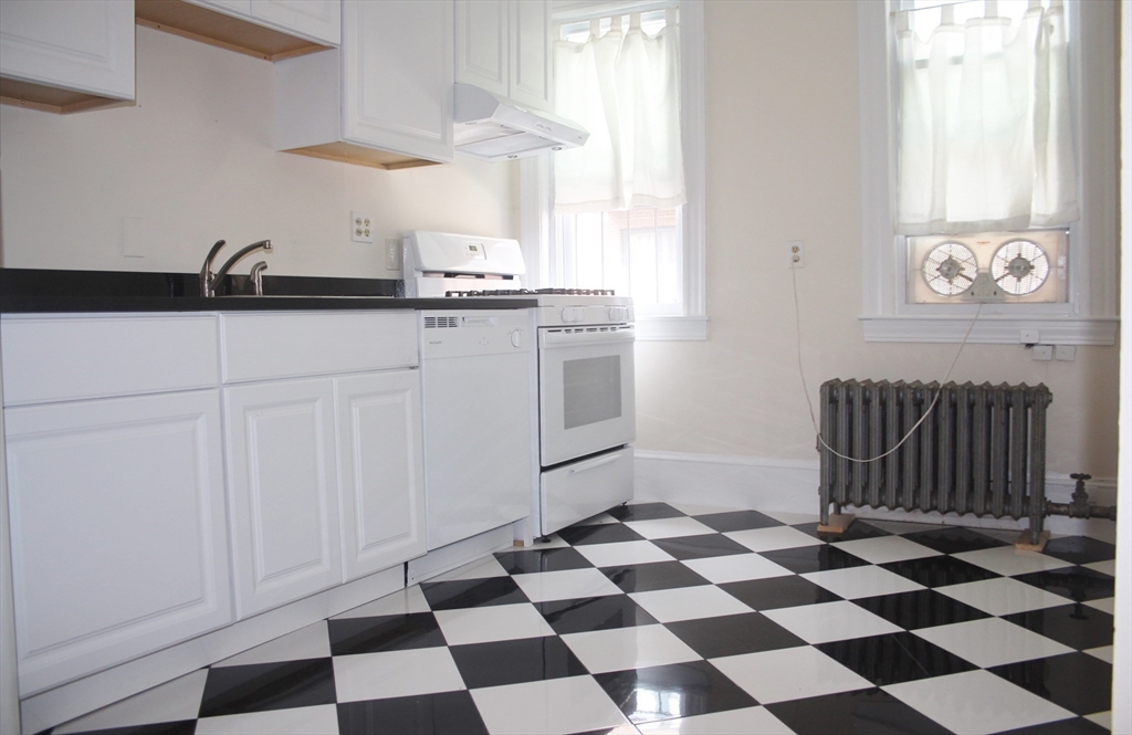 1 bed, 1 bath apartment for rent at 12 Follen St Unit 2, Back Bay — photo 7 of 13