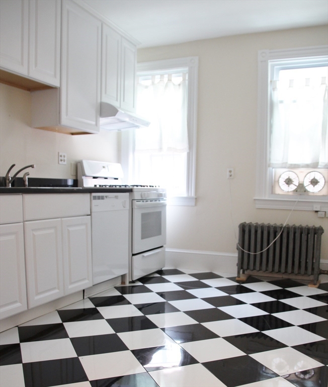 1 bed, 1 bath apartment for rent at 12 Follen St Unit 2, Back Bay — photo 6 of 13