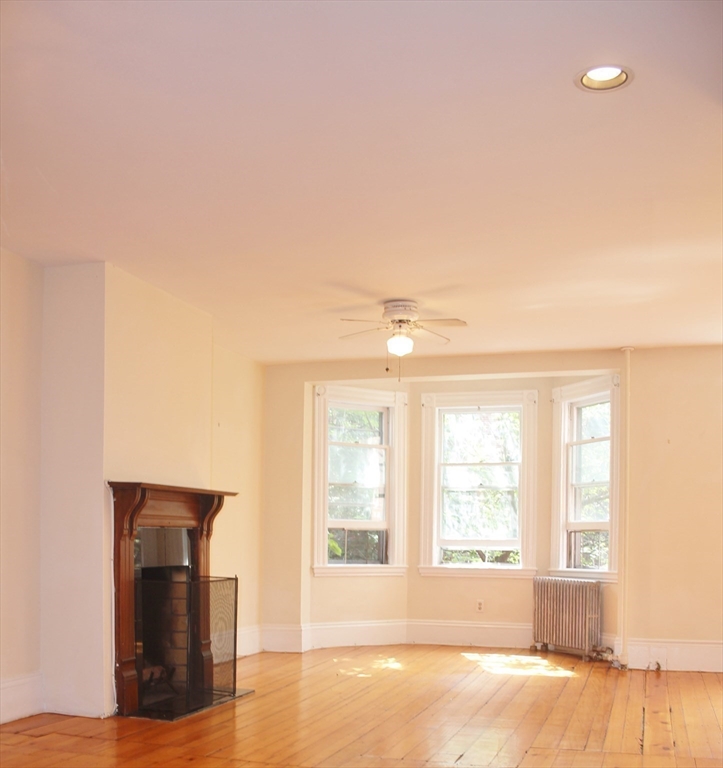 1 bed, 1 bath apartment for rent at 12 Follen St Unit 2, Back Bay — photo 3 of 13