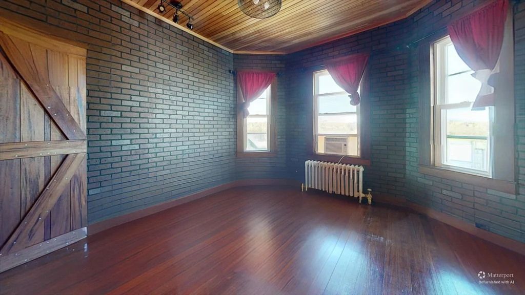 3 bed, 1 bath apartment for rent at 12 Forest Hills St Unit 3, Jamaica Plain — photo 2 of 9
