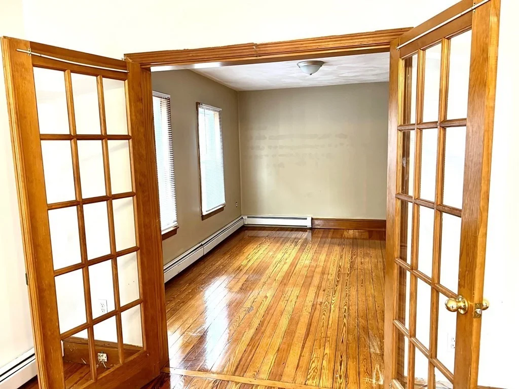 3 bed, 1 bath apartment for rent at 12 Forrest St Unit 1, Winthrop — photo 8 of 13