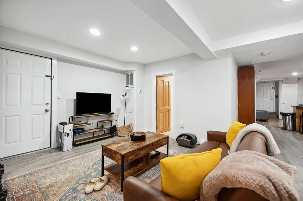 2 bed, 1 bath apartment for rent at 12 Foster St Unit 1A, North End — photo 5 of 16