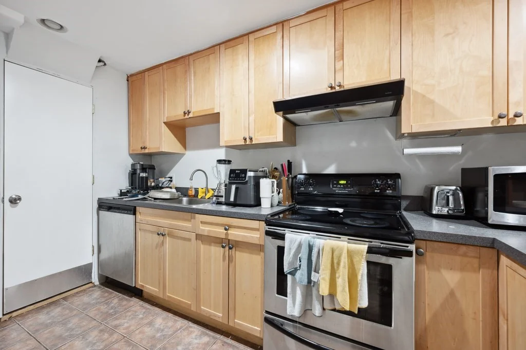 2 bed, 1 bath apartment for rent at 12 Foster St Unit 1A, North End — photo 13 of 16