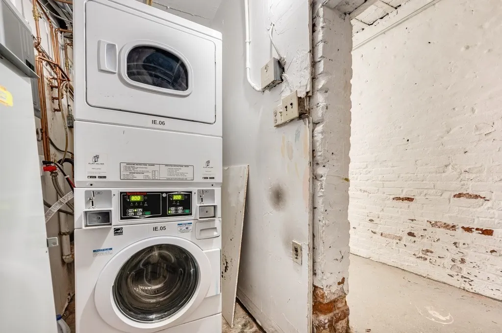 1 bed, 1 bath apartment for rent at 12 Foster St Unit 2, North End — photo 8 of 9