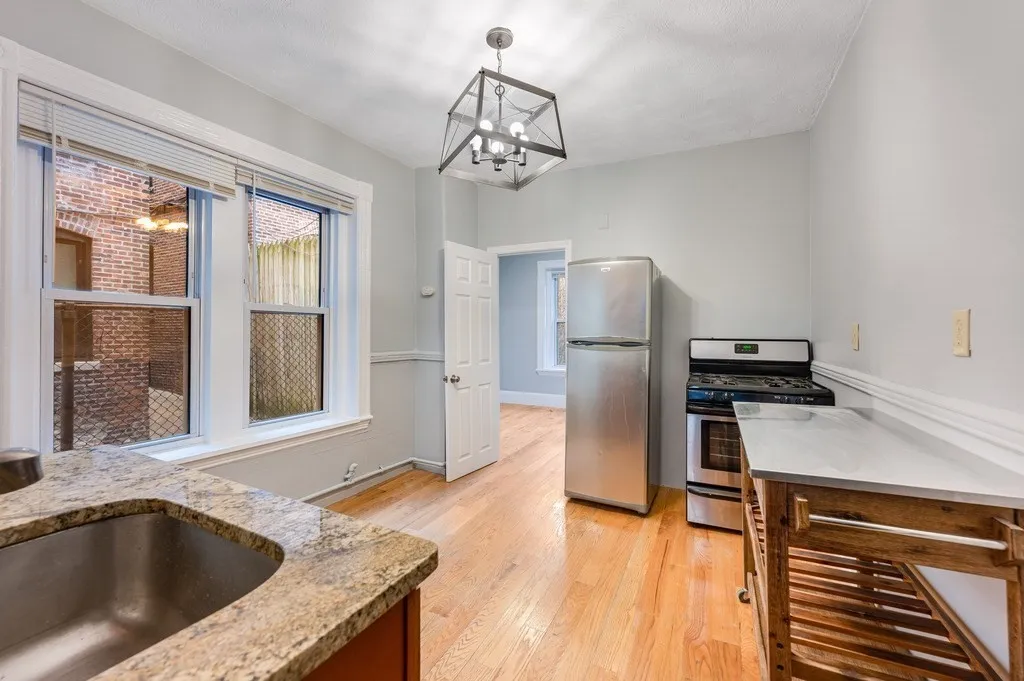 1 bed, 1 bath apartment for rent at 12 Foster St Unit 2, North End