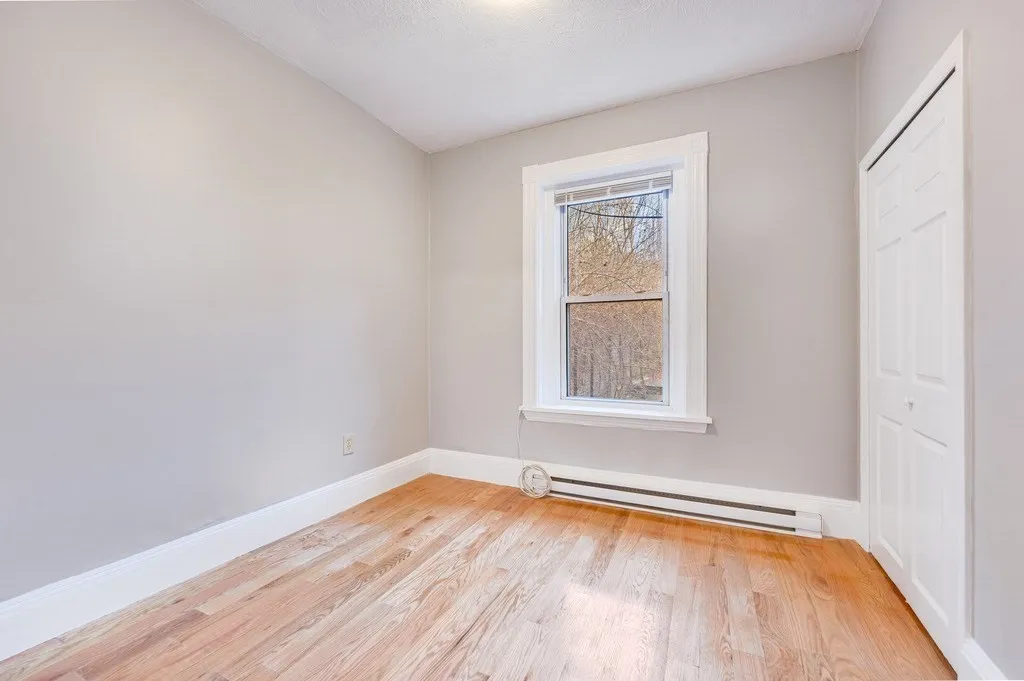 1 bed, 1 bath apartment for rent at 12 Foster St Unit 2, North End — photo 3 of 9