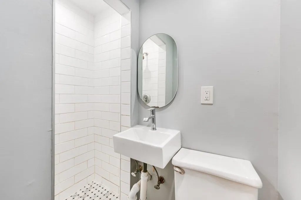 1 bed, 1 bath apartment for rent at 12 Foster St Unit 2, North End — photo 7 of 9