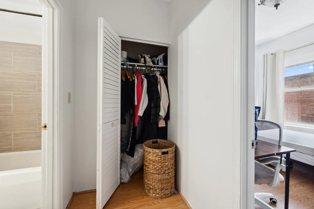 3 bed, 1 bath apartment for rent at 12 Foster St Unit 8, North End — photo 9 of 12