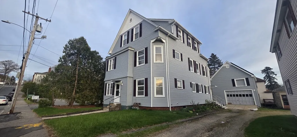 2 bed, 1 bath apartment for rent at 12 Francis Unit 3, Worcester — photo 1 of 22