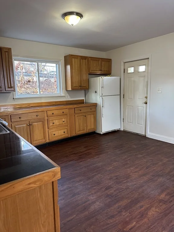 2 bed, 1 bath apartment for rent at 12 Franklin Unit 1, Boston — photo 5 of 7