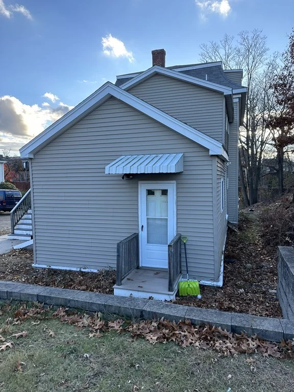 2 bed, 1 bath apartment for rent at 12 Franklin Unit 1, Boston