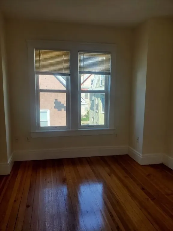 3 bed, 1 bath apartment for rent at 12 Gayland Unit 3, Dorchester — photo 9 of 14