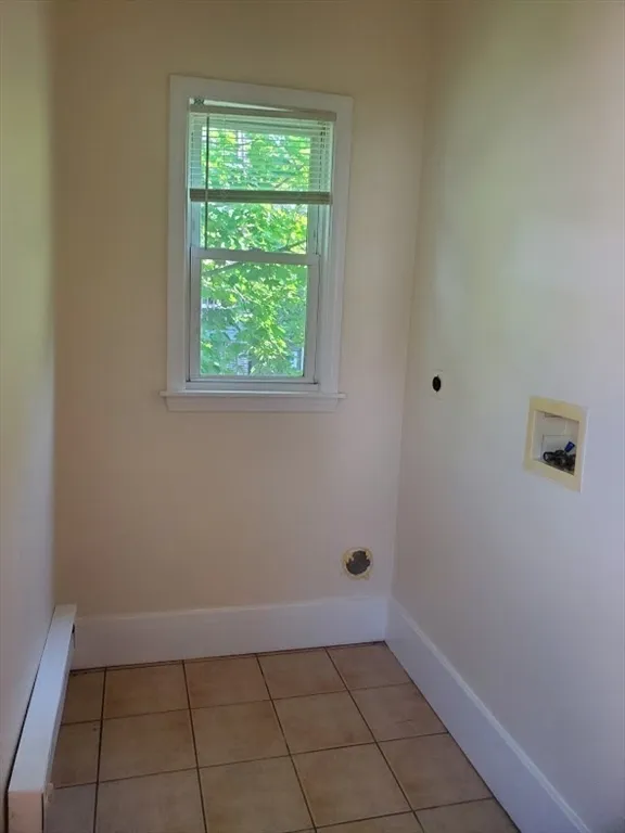 3 bed, 1 bath apartment for rent at 12 Gayland Unit 3, Dorchester — photo 4 of 14