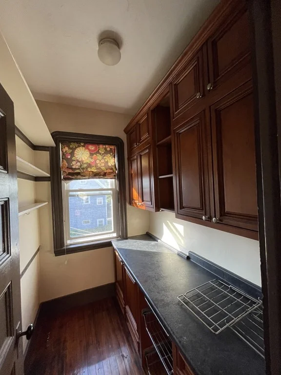 4 bed, 1 bath apartment for rent at 12 Gilman Ter Unit 12, East Somerville — photo 4 of 17