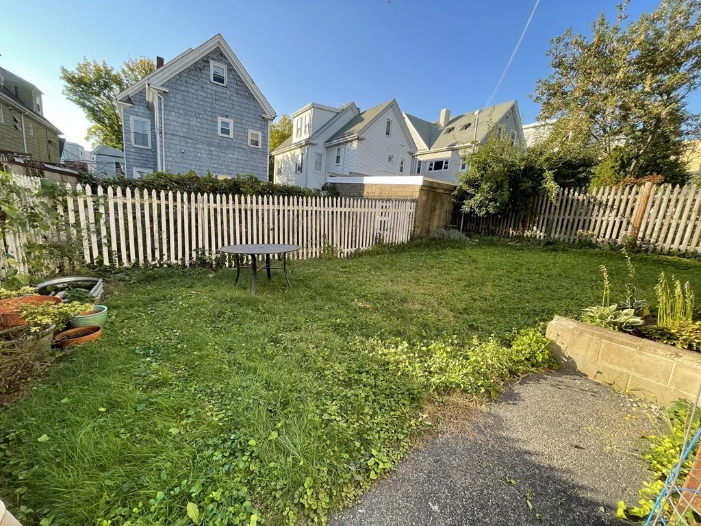4 bed, 1 bath apartment for rent at 12 Gilman Ter Unit 12, East Somerville — photo 15 of 17