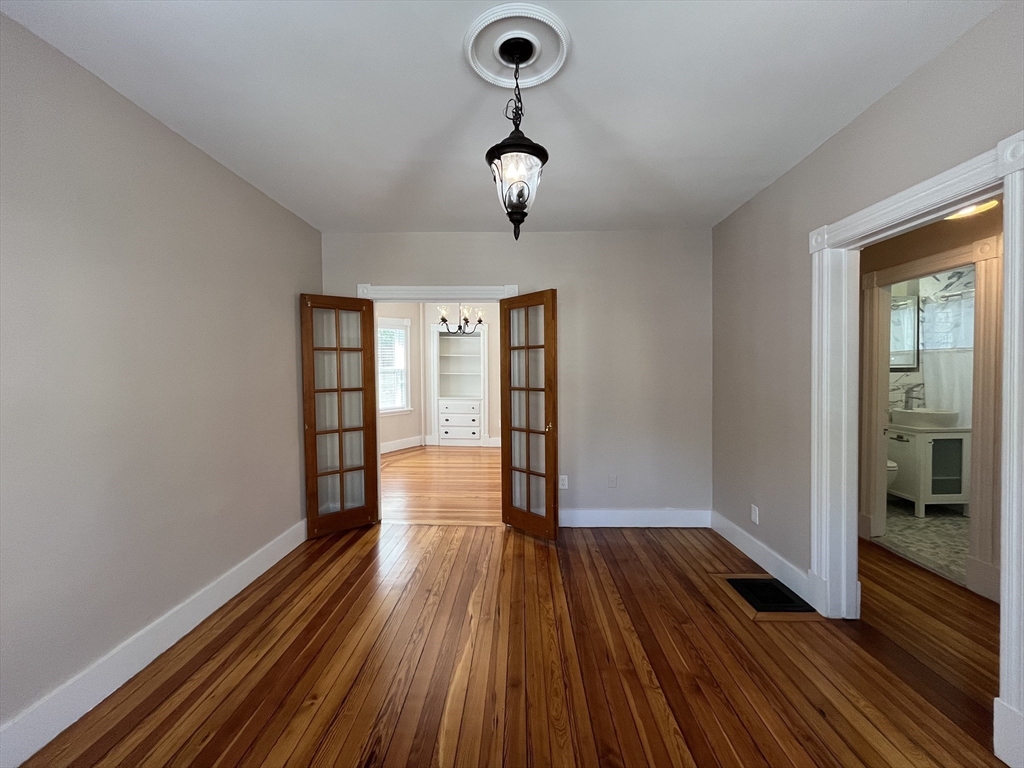 1 bed, 1 bath apartment for rent at 12 Glendale Ave Unit 1, Teele Square — photo 14 of 18