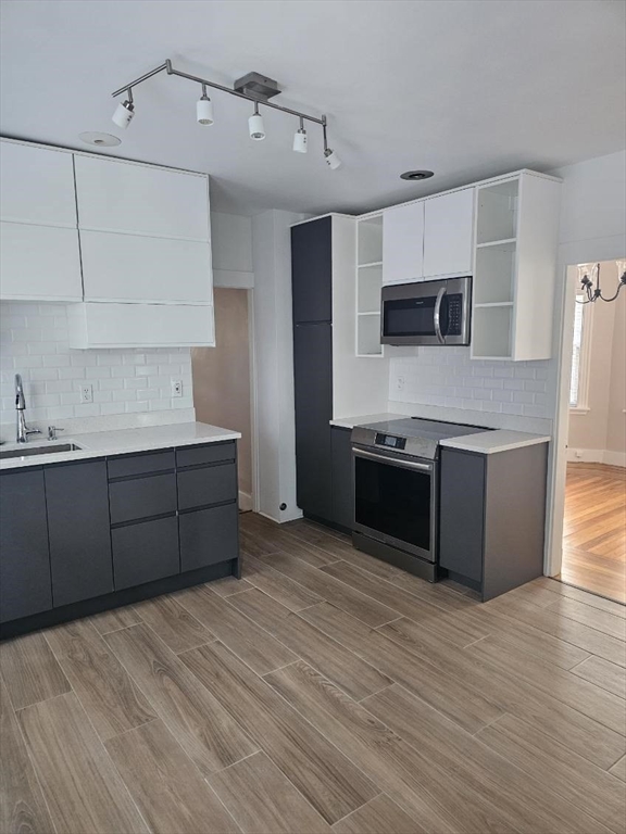 1 bed, 1 bath apartment for rent at 12 Glendale Ave Unit 1, Teele Square — photo 1 of 18
