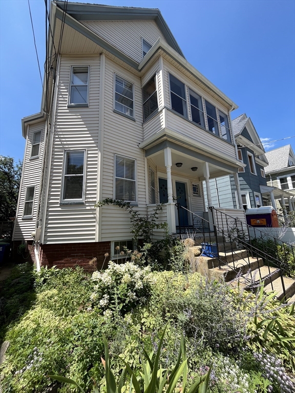1 bed, 1 bath apartment for rent at 12 Glendale Ave Unit 1, Teele Square — photo 18 of 18