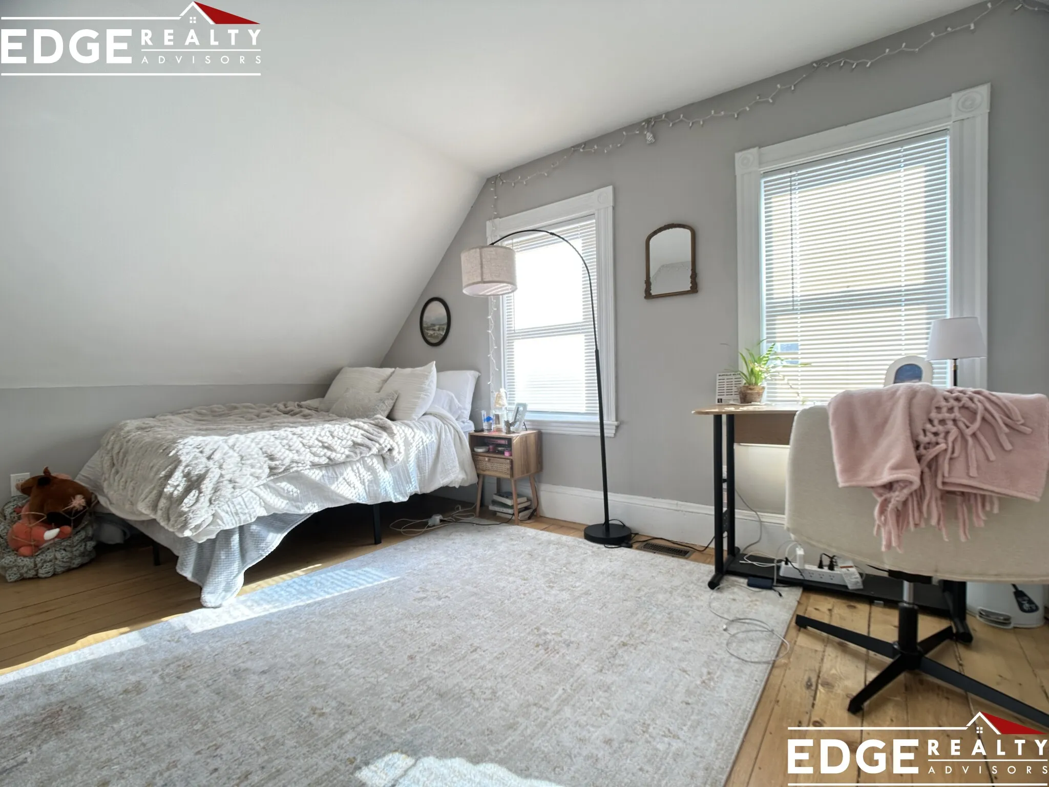 5 bed, 2 bath apartment for rent at 12 Glenmont Rd Unit 2, Brighton — photo 11 of 14