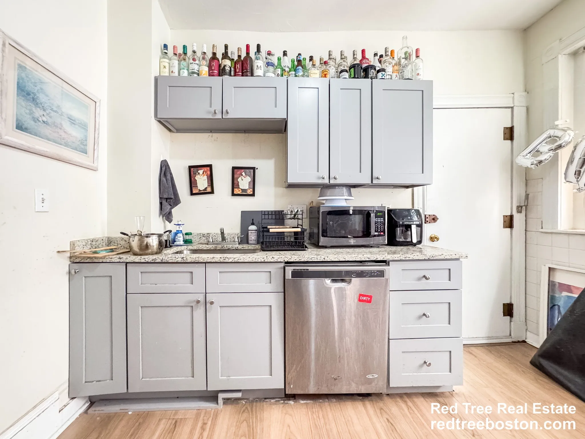 4 bed, 1 bath apartment for rent at 12 Glenville Ave Unit 1, Allston — photo 5 of 11