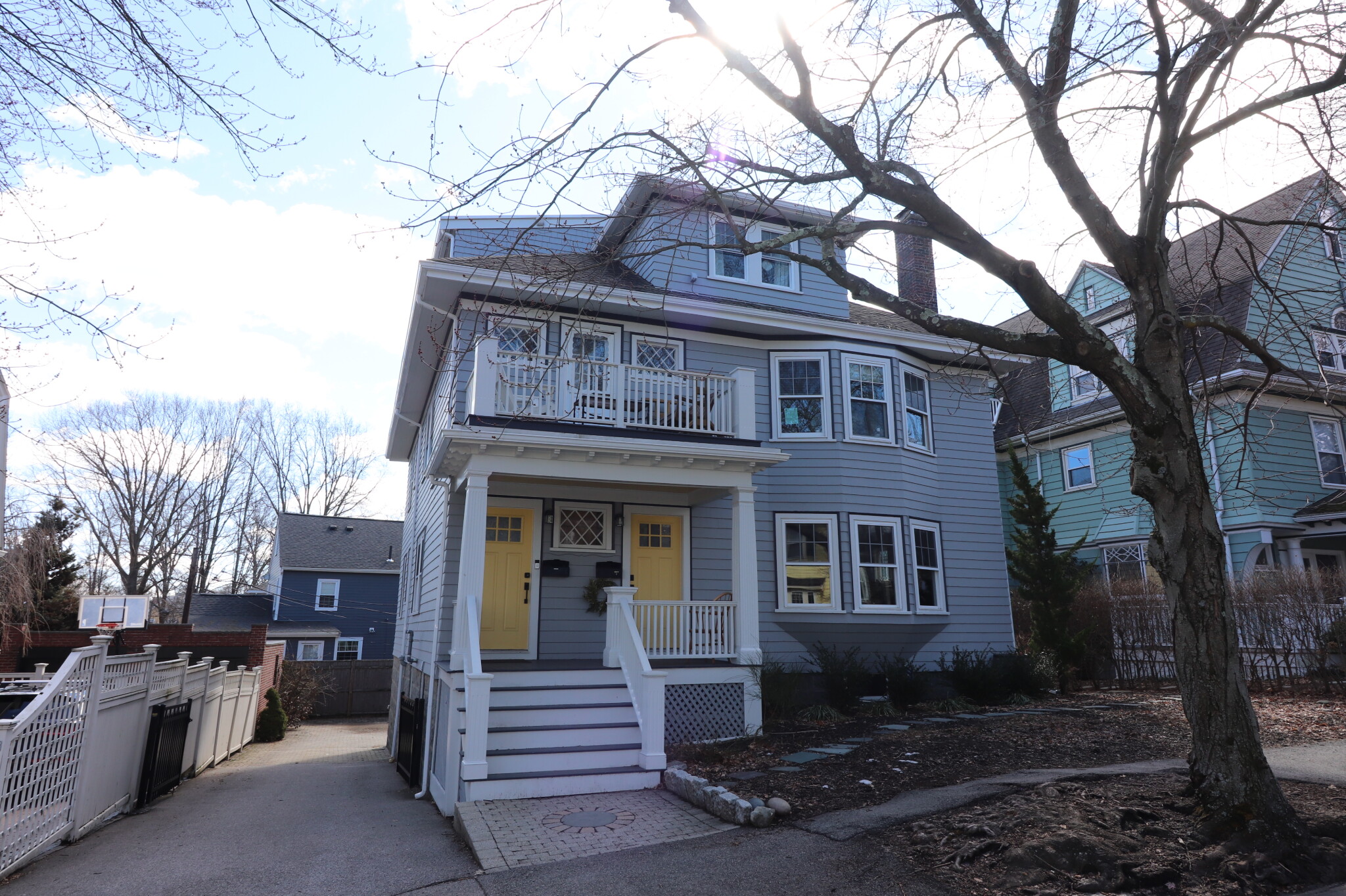 2 bed, 1 bath apartment for rent at 12 Greenough St Unit 1, Brookline