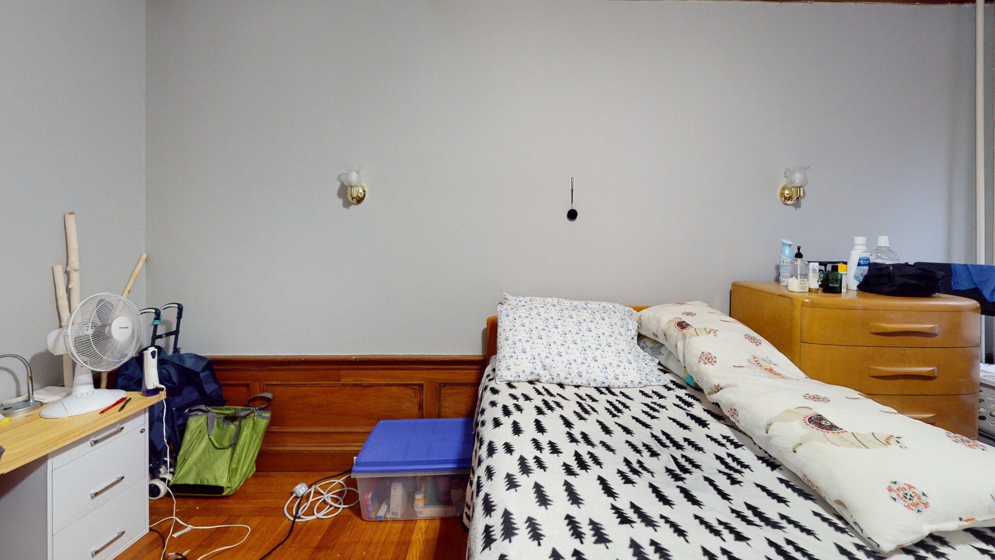 4 bed, 1 bath apartment for rent at 12 Greenway Ct Unit 4, Coolidge Corner — photo 22 of 25