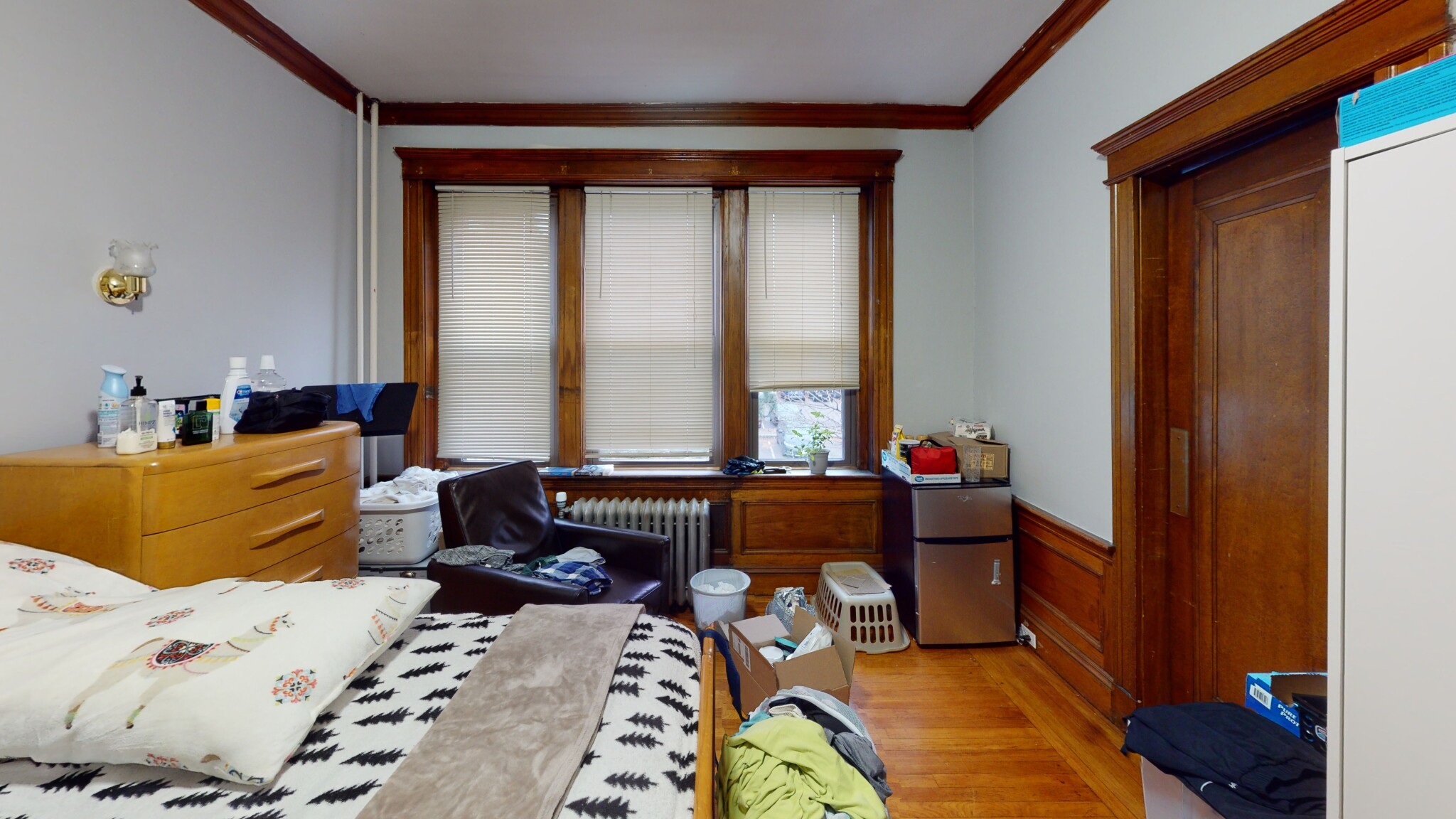 4 bed, 1 bath apartment for rent at 12 Greenway Ct Unit 4, Coolidge Corner — photo 21 of 25
