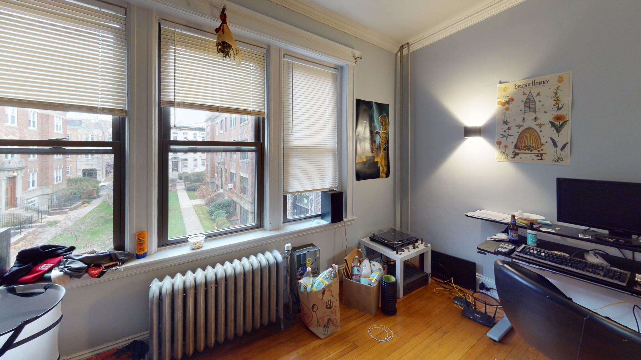 4 bed, 1 bath apartment for rent at 12 Greenway Ct Unit 4, Coolidge Corner — photo 18 of 25
