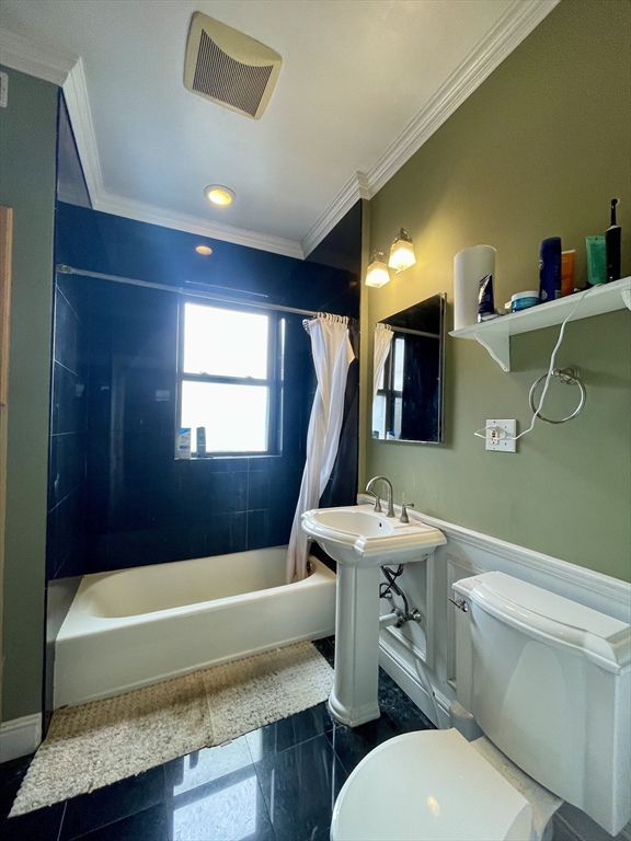 4 bed, 1 bath apartment for rent at 12 Greenway Ct Unit 6, Coolidge Corner — photo 9 of 10