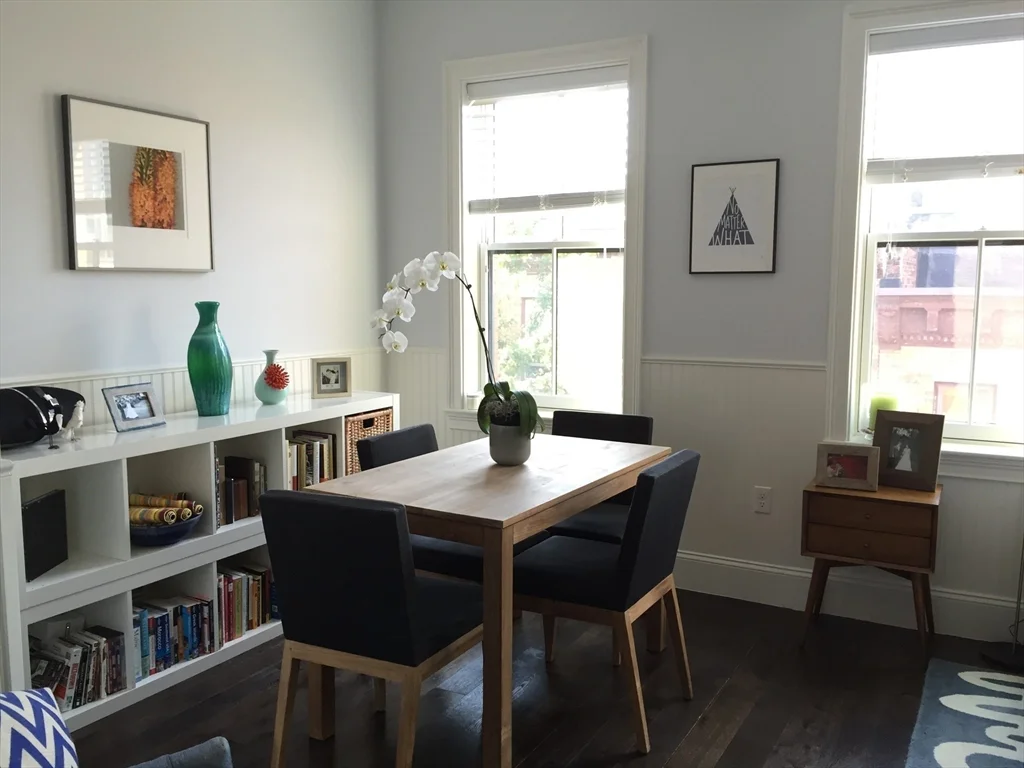 2 bed, 2 bath apartment for rent at 12 Grove St Unit Apt 5, Beacon Hill — photo 3 of 15