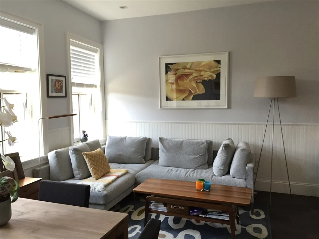 2 bed, 2 bath apartment for rent at 12 Grove St Unit Apt 5, Beacon Hill — photo 4 of 15