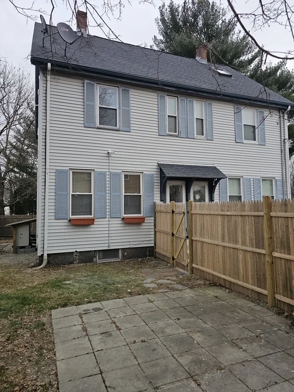 3 bed, 2 bath apartment for rent at 12 Hall St Unit 12, Quincy — photo 1 of 37