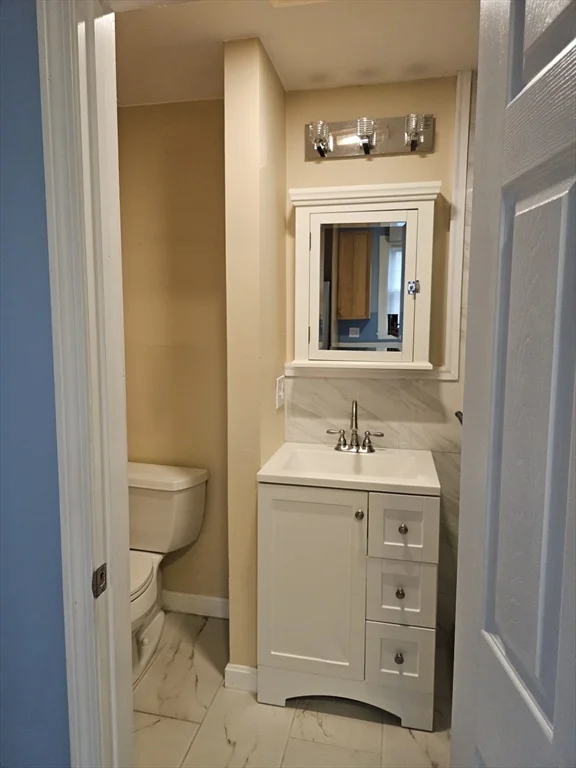 3 bed, 2 bath apartment for rent at 12 Hall St Unit 12, Quincy — photo 7 of 37