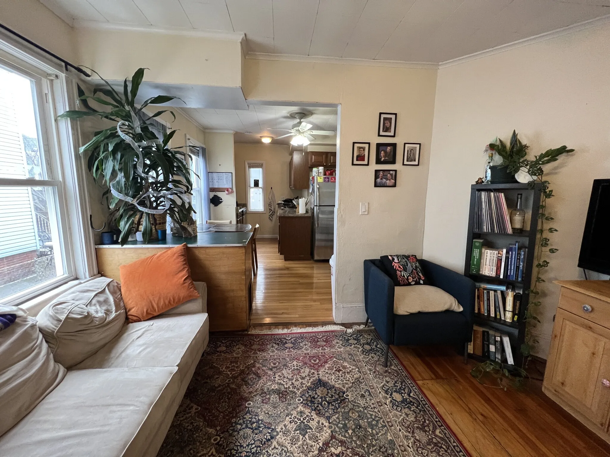 3 bed, 1 bath apartment for rent at 12 Hancock St Unit 1, Dorchester — photo 2 of 81
