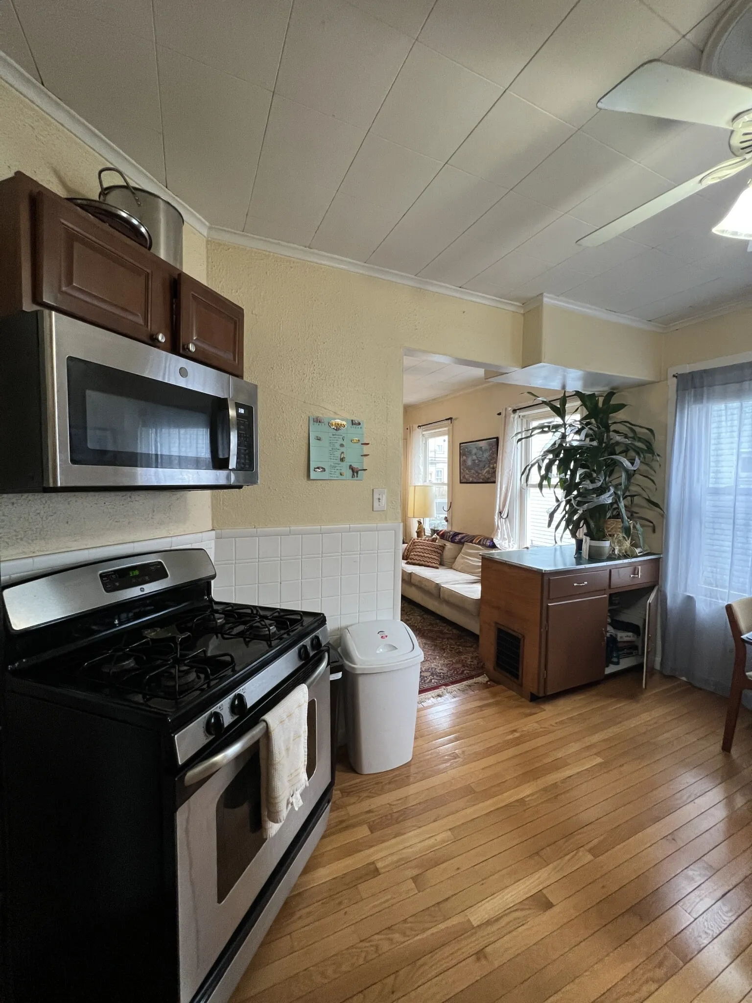 3 bed, 1 bath apartment for rent at 12 Hancock St Unit 1, Dorchester — photo 31 of 81
