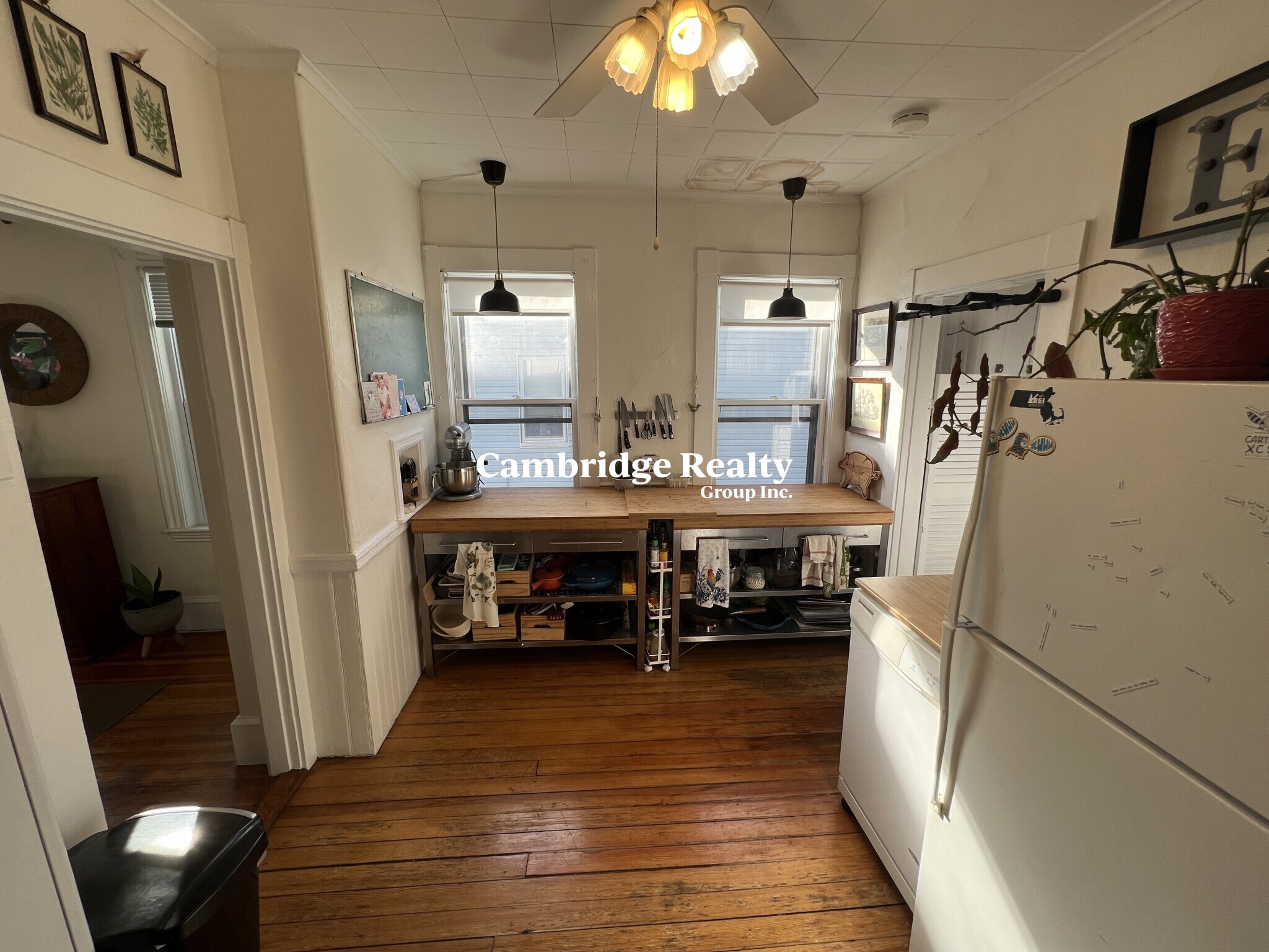 2 bed, 1 bath apartment for rent at 12 Hancock St Unit 2T, Spring Hill — photo 3 of 26