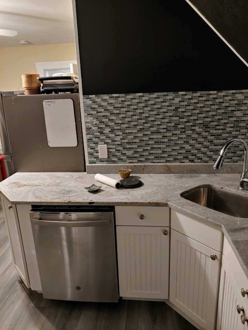 1 bed, 1 bath apartment for rent at 12 Hancock St Unit 3, Spring Hill — photo 2 of 17