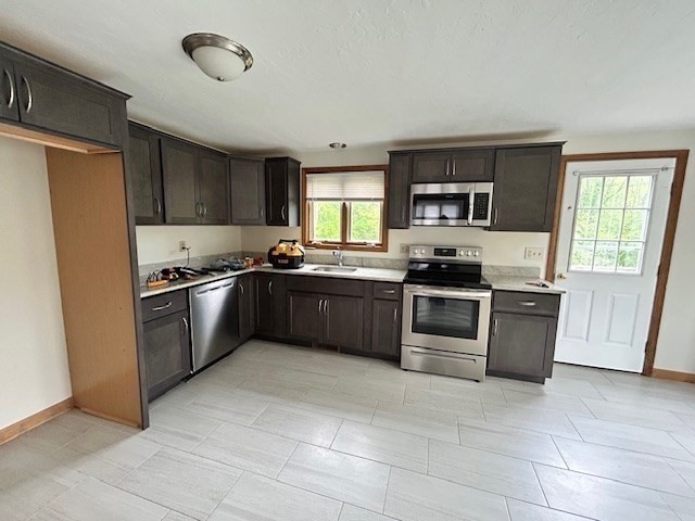 3 bed, 2 bath apartment for rent at 12 Harriet Dr Unit 12, Bridgewater — photo 8 of 39