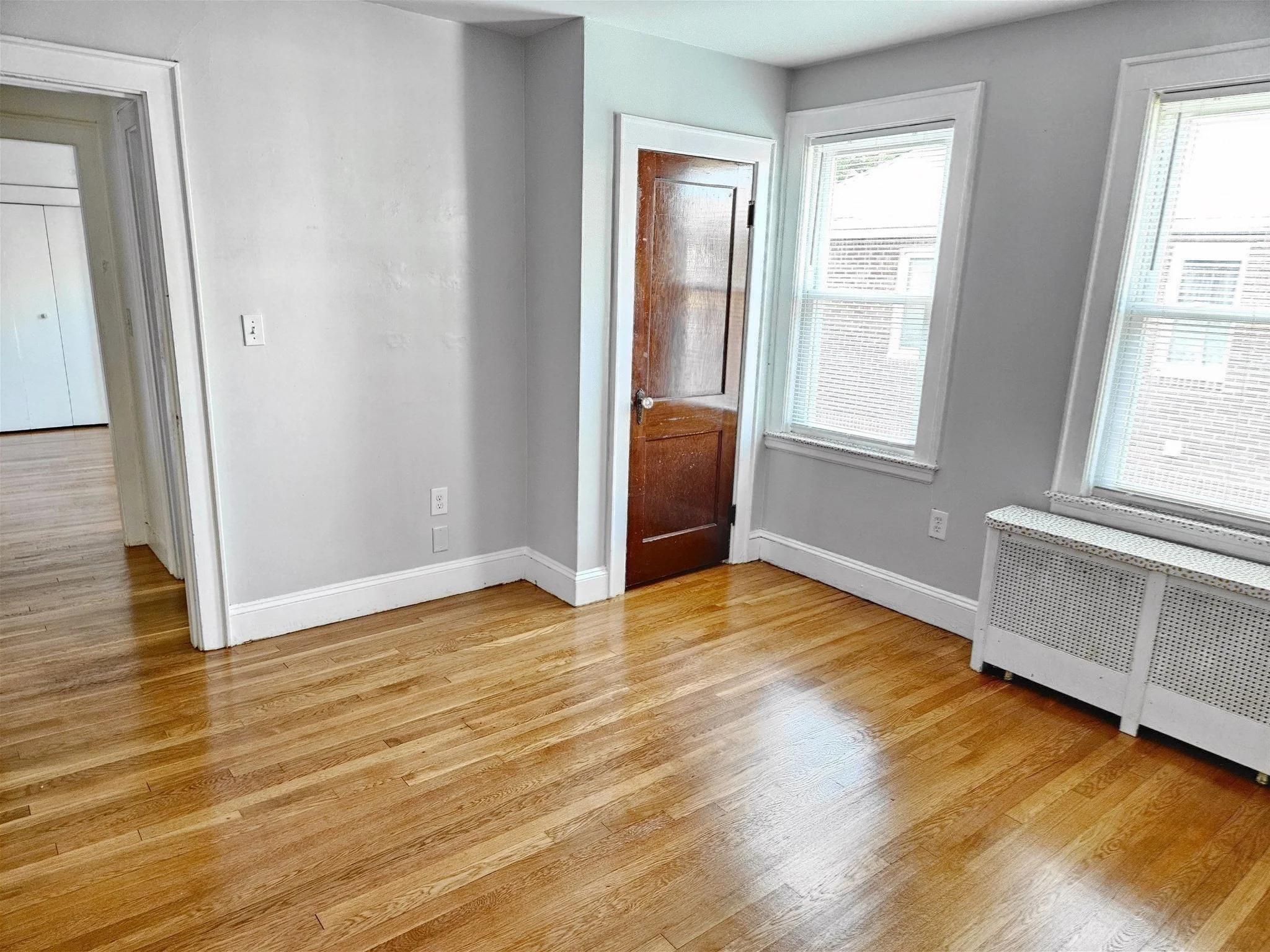 3 bed, 1 bath apartment for rent at 12 Hatherly Rd Unit 1, Brighton — photo 14 of 19