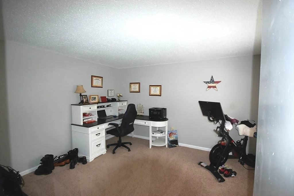 2 bed, 2 bath apartment for rent at 12 Hawthorne Vlg Unit C, Franklin — photo 6 of 18