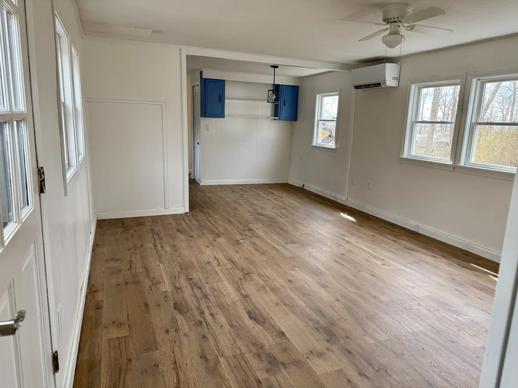 2 bed, 2 bath apartment for rent at 12 Hayes St Unit 12, Salisbury — photo 5 of 25
