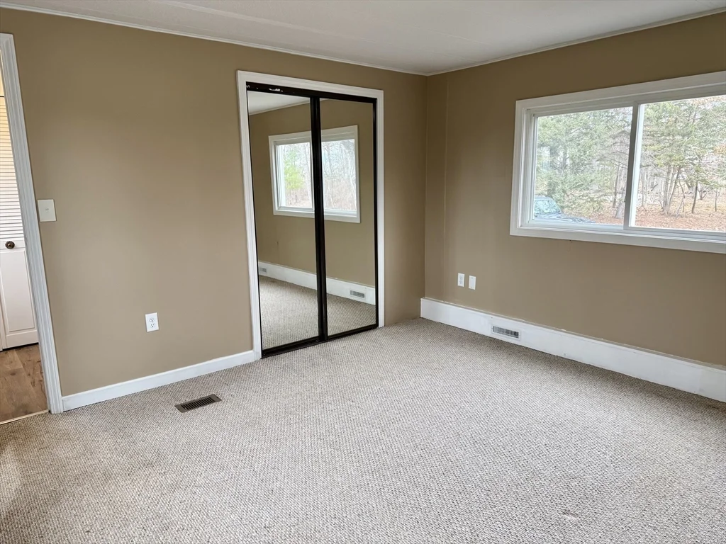 2 bed, 2 bath apartment for rent at 12 Hayes St Unit 12, Salisbury — photo 8 of 25