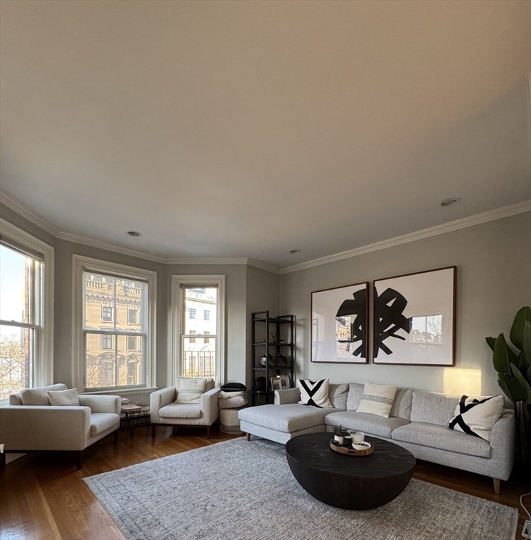 2 bed, 1.5 bath apartment for rent at 12 Hereford St Unit 4, Back Bay — photo 1 of 19