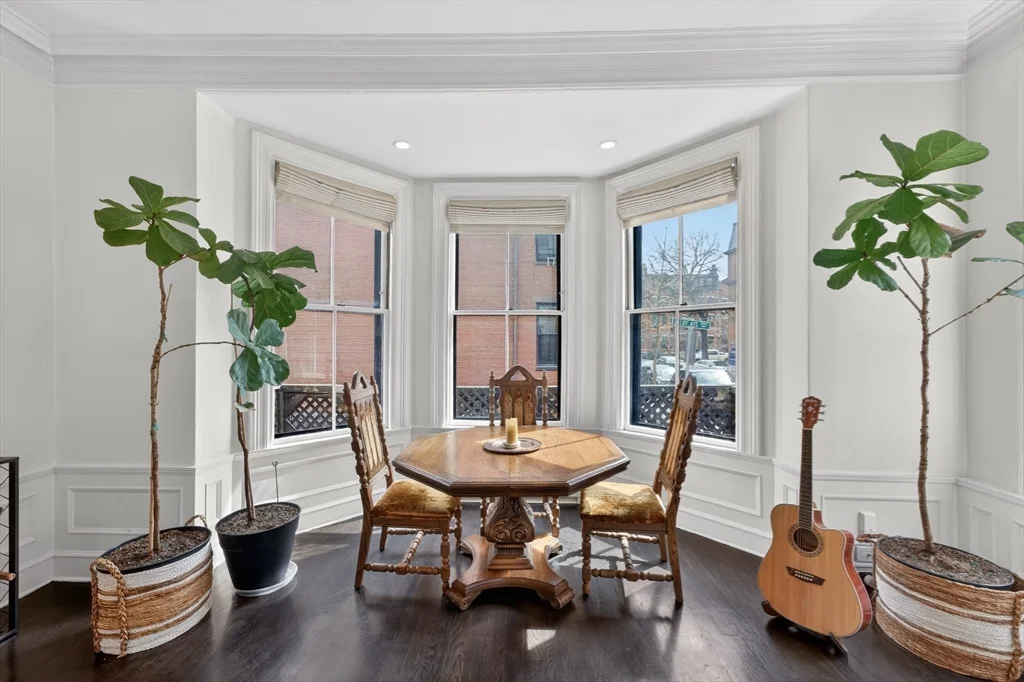 1 bed, 2 bath apartment for rent at 12 Hereford Unit 2, Back Bay — photo 9 of 24